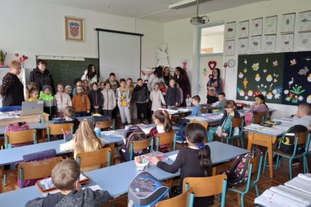 Budući prvašići posjetili školu