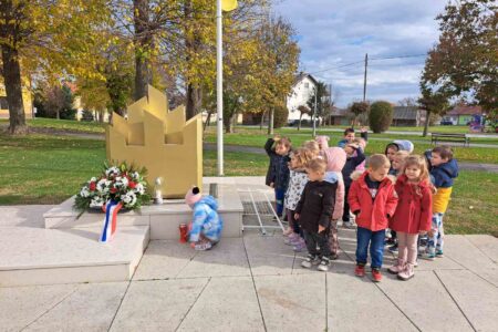Dan sjećanja na žrtvu Vukovara i Škabrnje